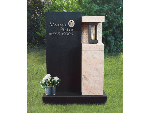 Porzellanfoto auf einem Grabstein