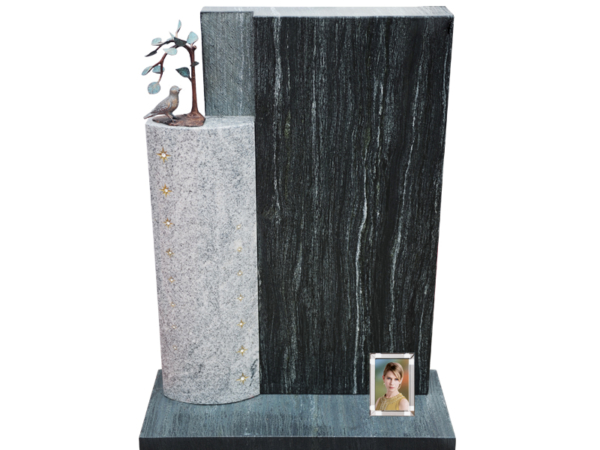 Kristallfoto mit Facettenschliff auf einem Grabmal