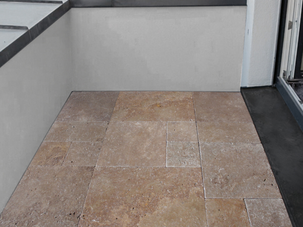 Noce - Travertin im römischen Verband